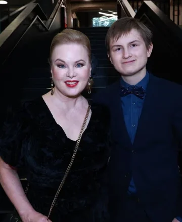 helena lindgren lapsen isä